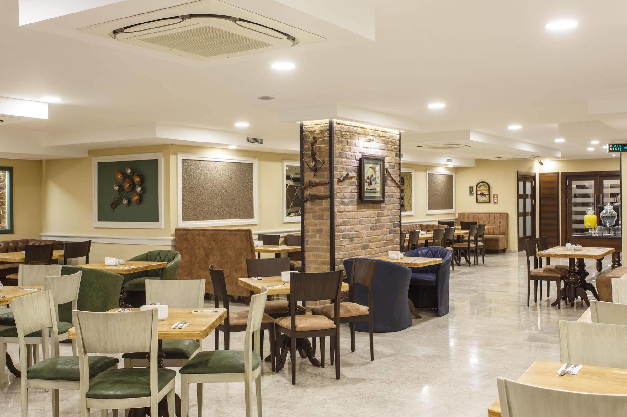 Antroyal Hotel Antalya Exterior foto