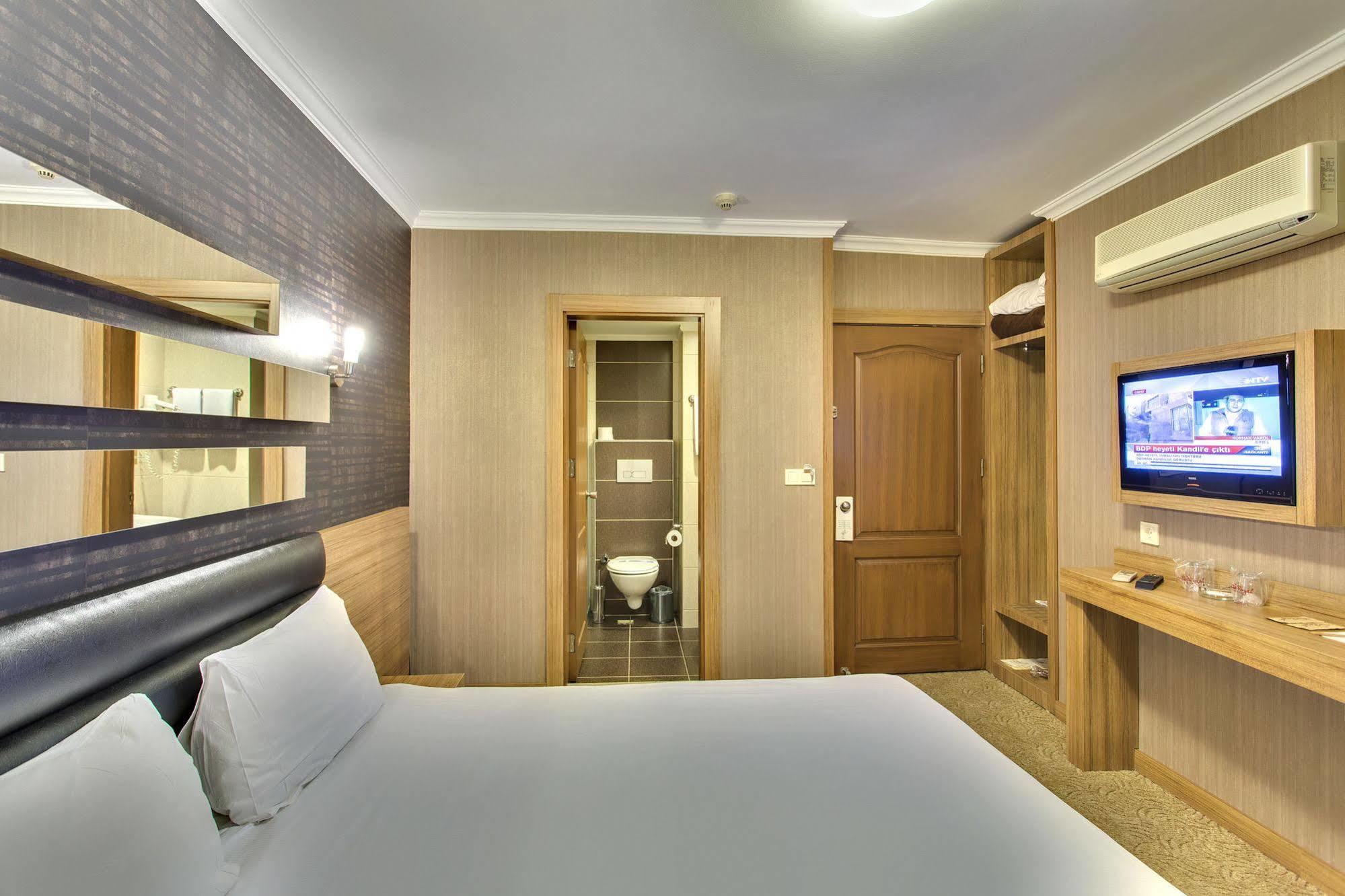 Antroyal Hotel Antalya Exterior foto