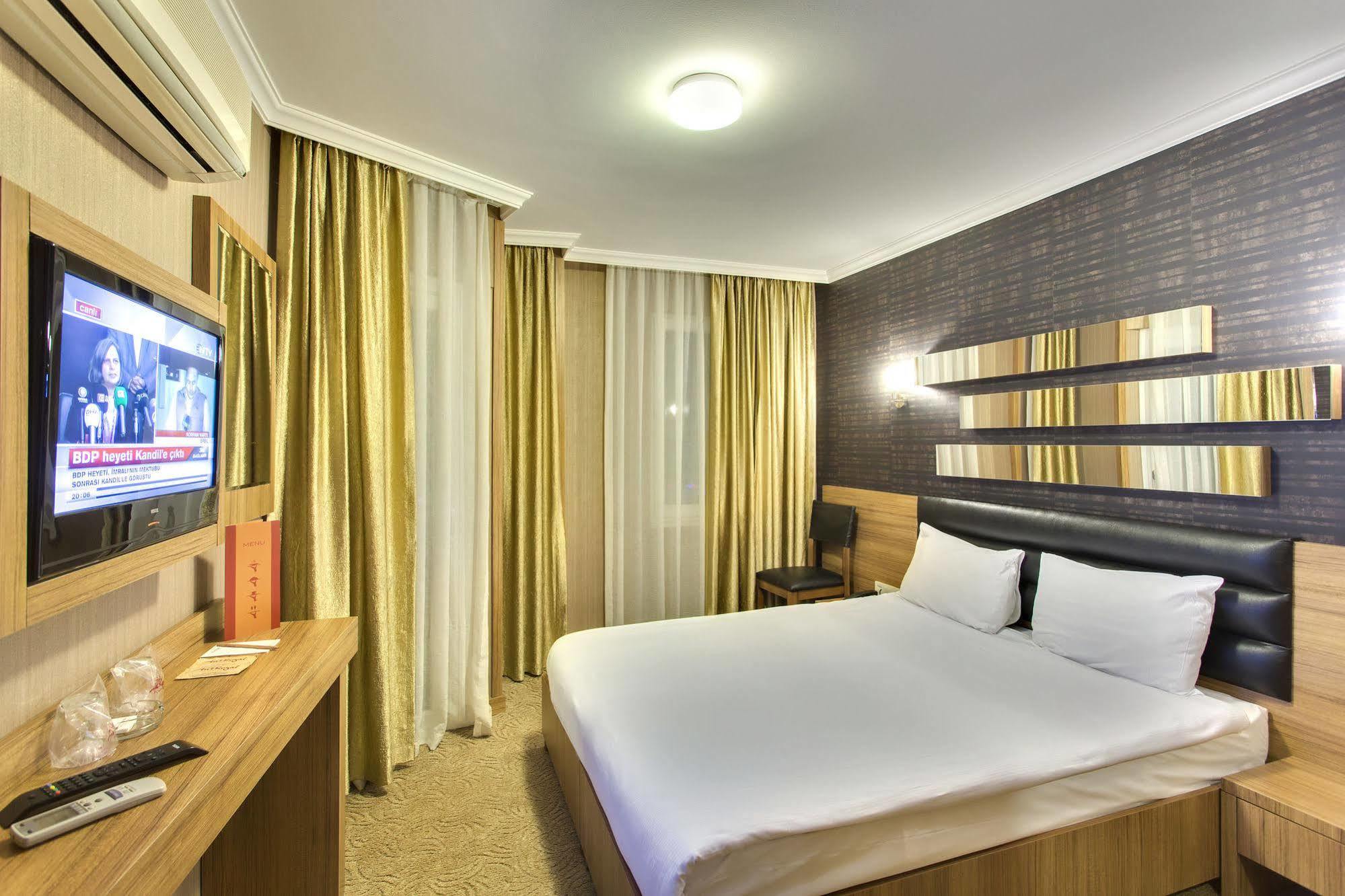 Antroyal Hotel Antalya Exterior foto